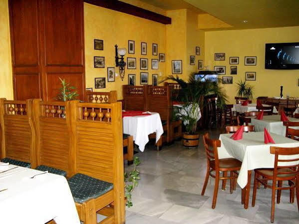 โรงแรมรีลา บูดาเปสต์ ร้านอาหาร รูปภาพ